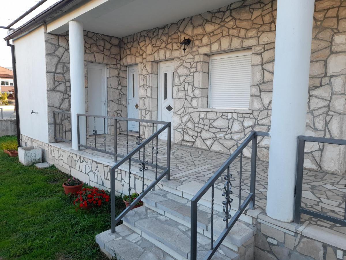 Kamena Kuca Family Rodin Apartment Capljina Exterior photo